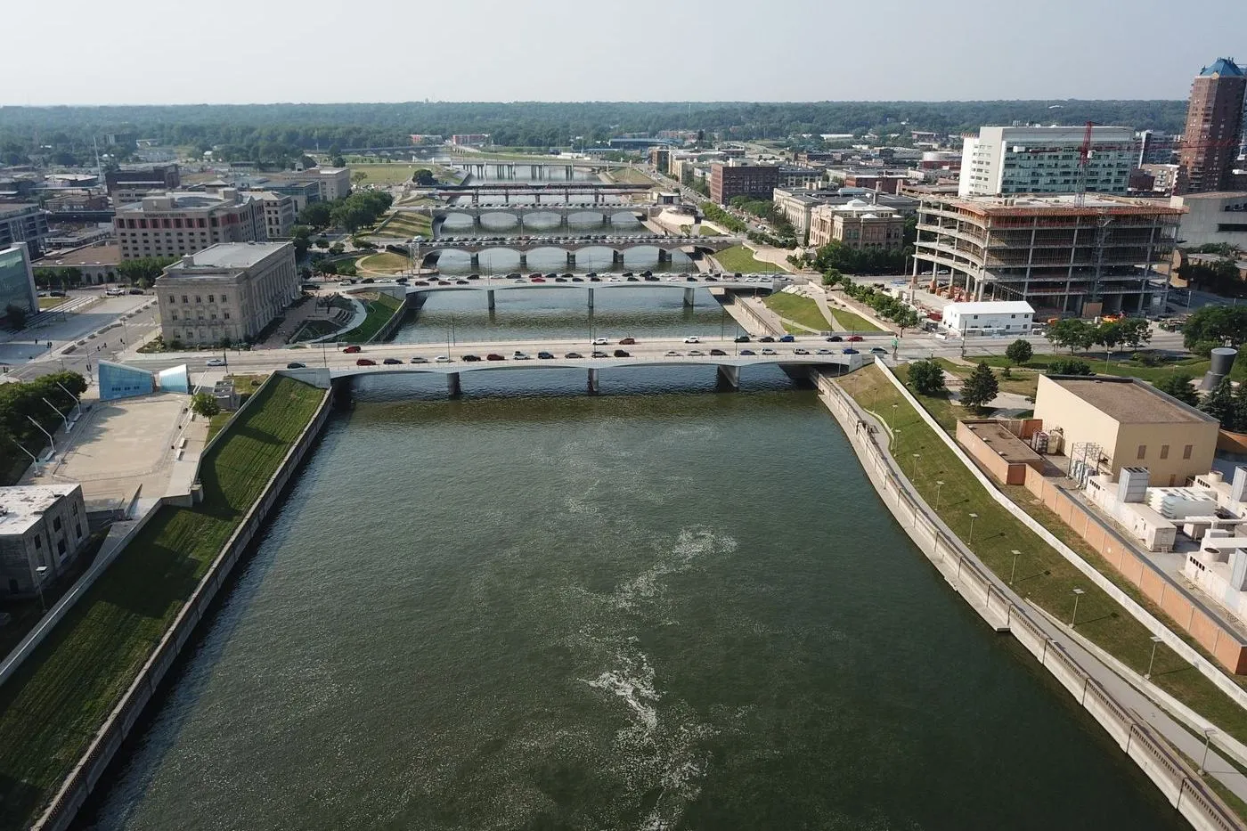 Aerial view of downtown Des Moines and the Des Moines River